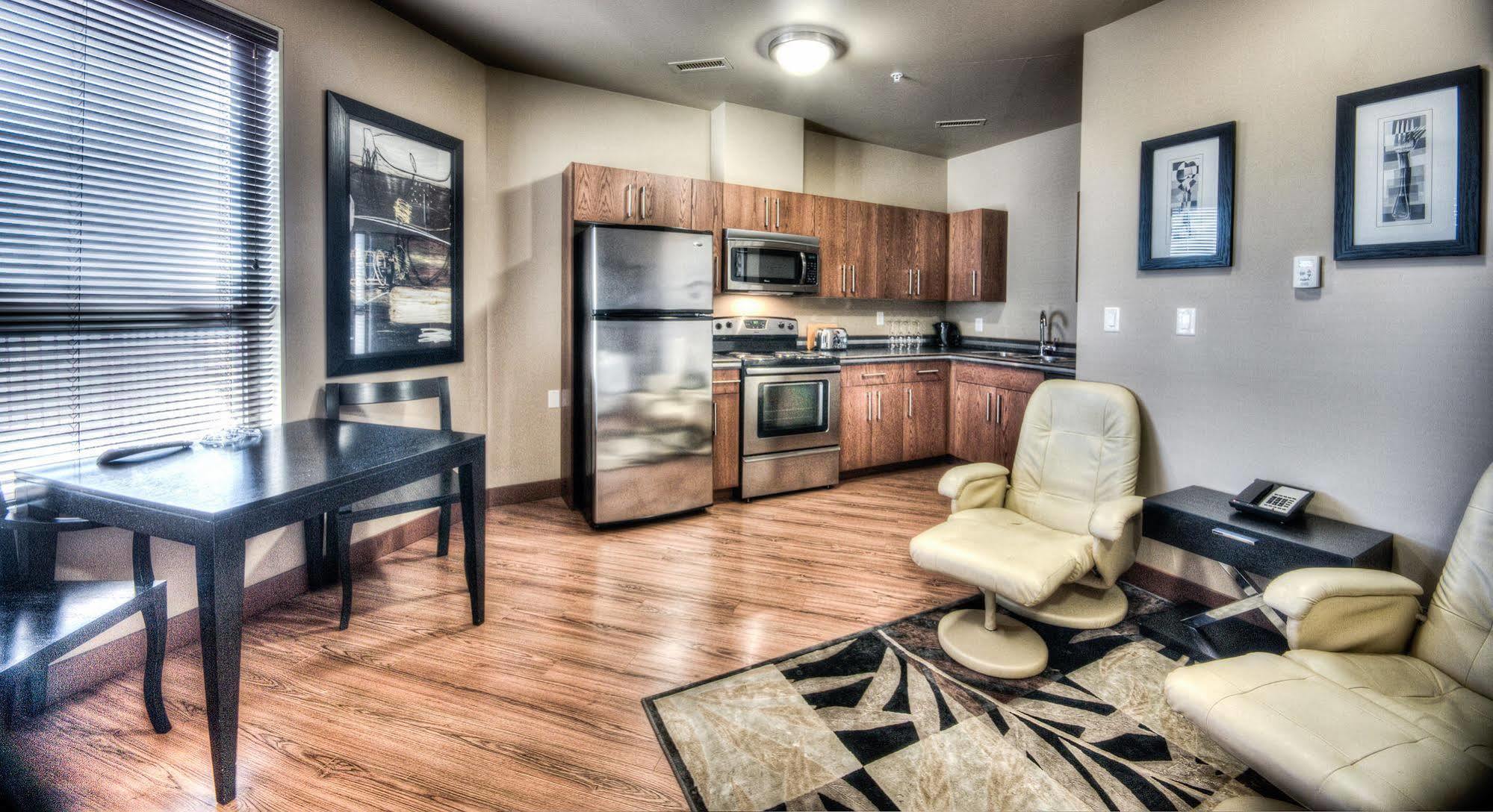 Grand Inn & Residence- Grande Prairie Luaran gambar