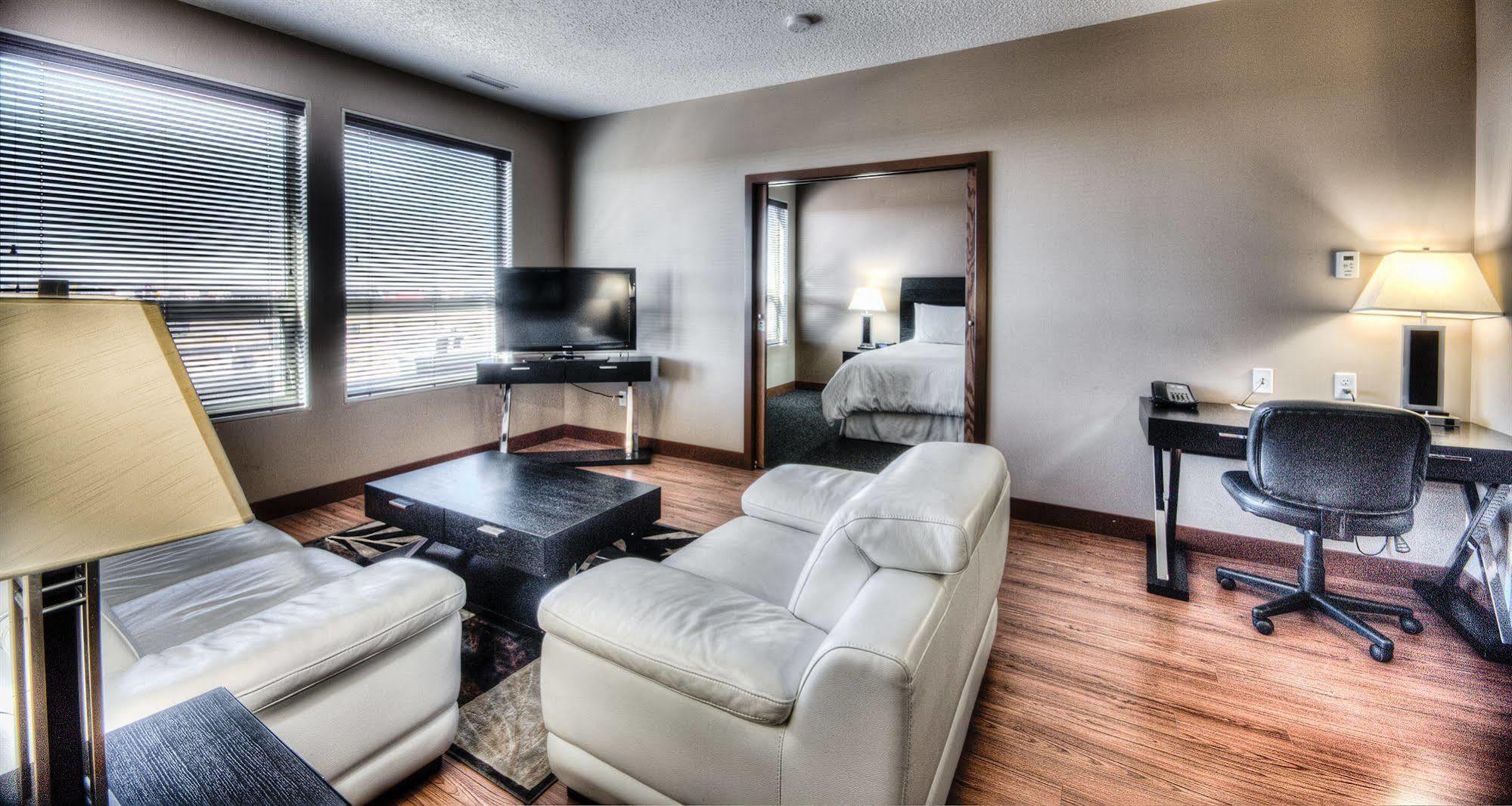 Grand Inn & Residence- Grande Prairie Luaran gambar